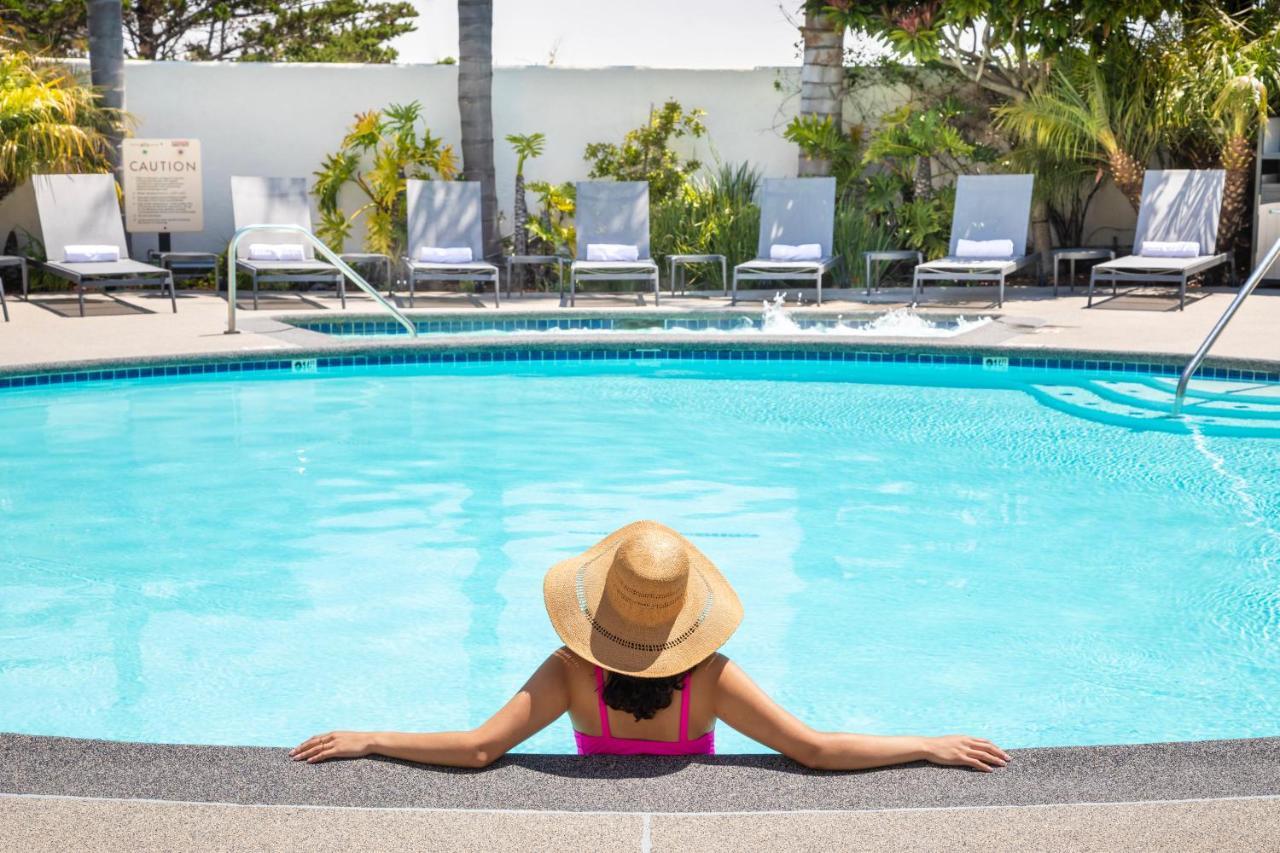 Portola Hotel & Spa Monterey Bagian luar foto
